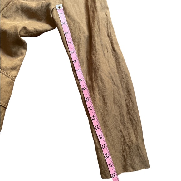 CAbi Lightweight Trench Tan Size Medium - Picture 10 of 11